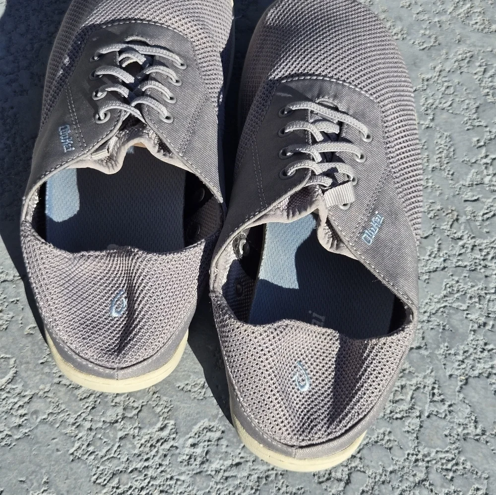 OluKai Men's Sz 9.5 Gray Sneakers Step In Slip On Lace Up